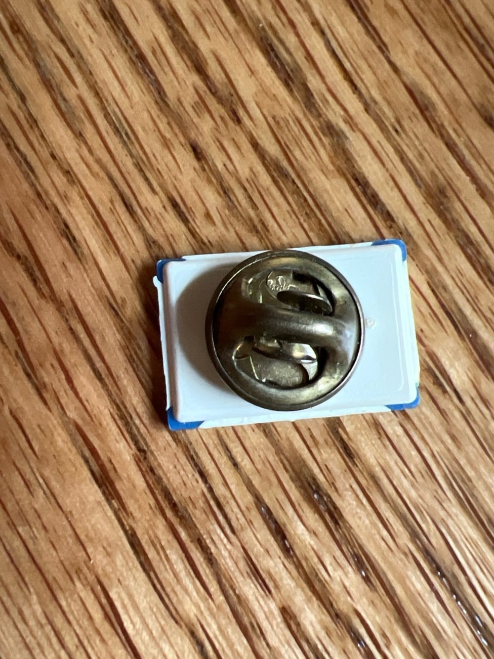 Nova Scotia Flag Enamel Pin - White, Blue, Red & Yellow Shield - Picture 2 of 3
